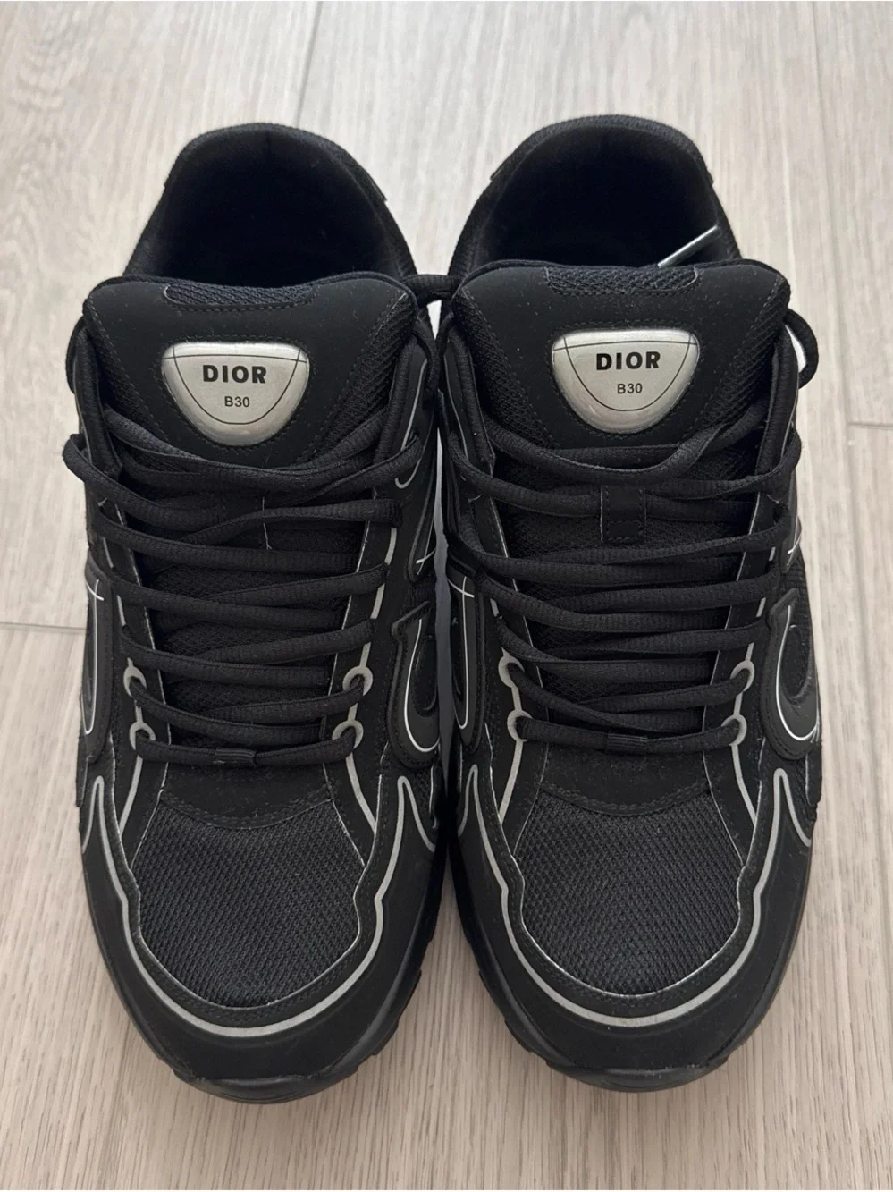 Dior b30’s size